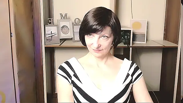  AngeliaFlow  online show from April 30, 8:32 am