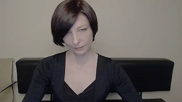 Snapshot of _AngeliaFlow_ chatting on February 22, 10:18 am AngeliaFlow online show from February 22, 10:18 am