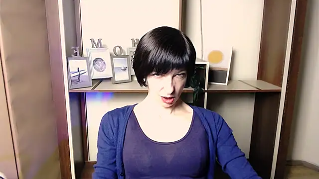  AngeliaFlow  online show from December 1, 11:33 am