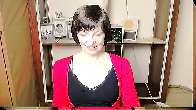 Snapshot of _AngeliaFlow_ chatting on June 10, 8:15 am AngeliaFlow online show from June 10, 8:15 am
