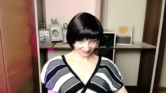  AngeliaFlow  online show from March 18, 9:01 am