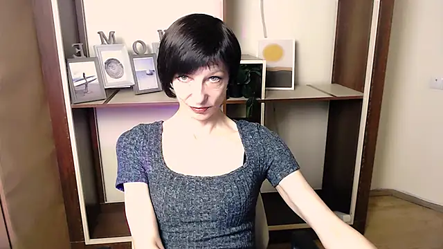  AngeliaFlow  online show from November 20, 9:21 am