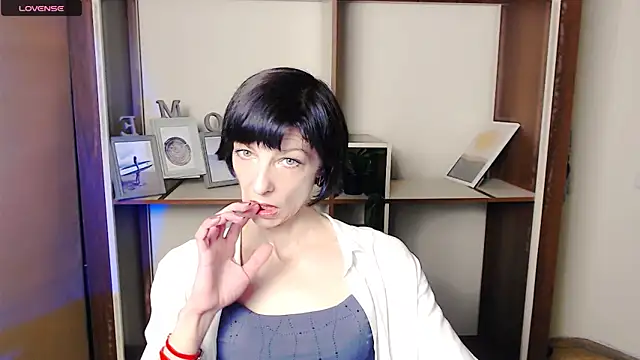 Snapshot of _AngeliaFlow_ chatting on October 13, 6:59 am AngeliaFlow online show from October 13, 6:59 am