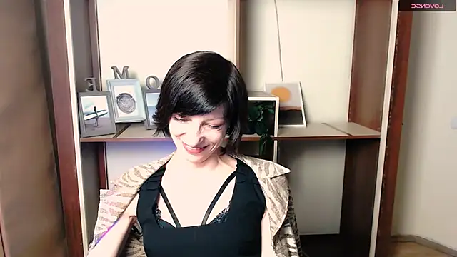  AngeliaFlow  online show from November 4, 7:56 am