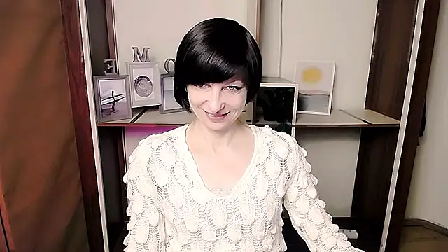  AngeliaFlow  online show from February 9, 8:34 am