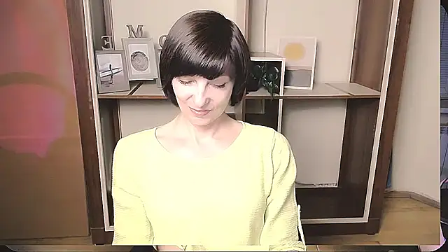  AngeliaFlow  online show from May 9, 8:39 am