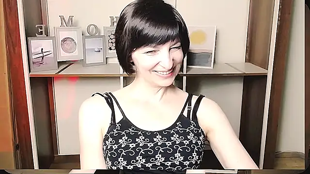 Snapshot of _AngeliaFlow_ chatting on June 27, 12:22 pm AngeliaFlow online show from June 27, 12:22 pm