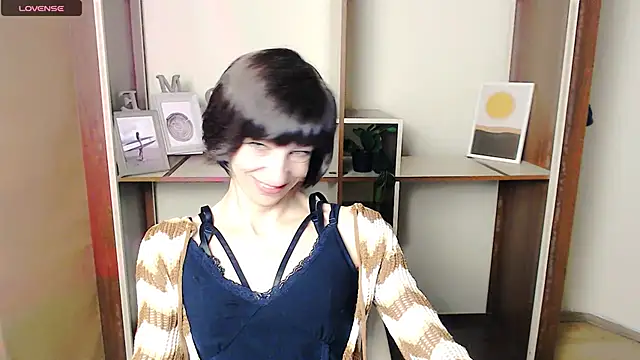 Snapshot of _AngeliaFlow_ chatting on October 11, 6:47 am AngeliaFlow online show from October 11, 6:47 am