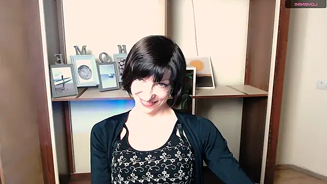  AngeliaFlow  online show from November 5, 7:55 am