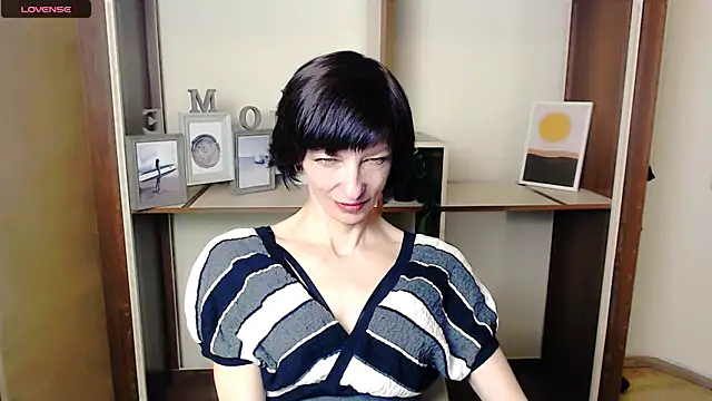 Snapshot of _AngeliaFlow_ chatting on October 7, 6:47 am AngeliaFlow online show from October 7, 6:47 am