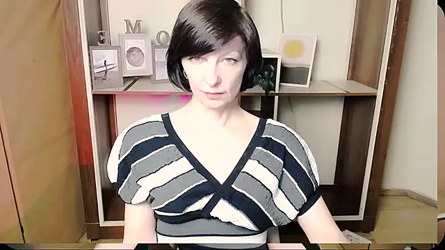  AngeliaFlow  online show from May 25, 8:13 am