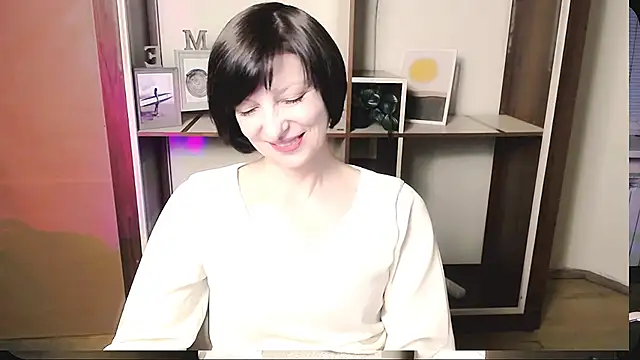  AngeliaFlow  online show from May 16, 8:35 am