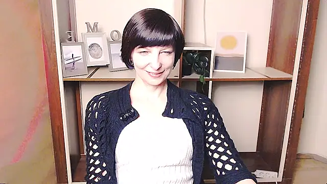  AngeliaFlow  online show from April 1, 1:52 pm