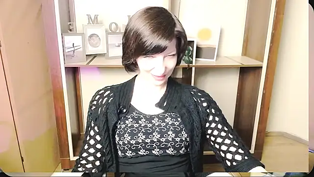  AngeliaFlow  online show from May 18, 8:52 am