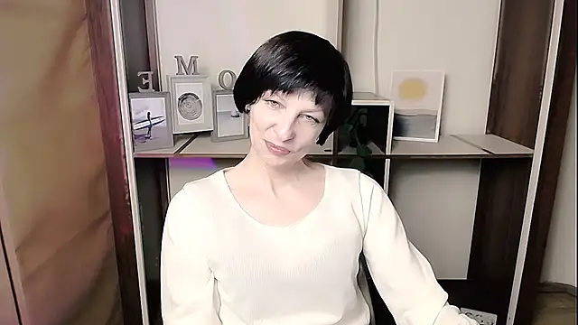  AngeliaFlow  online show from March 3, 7:59 am