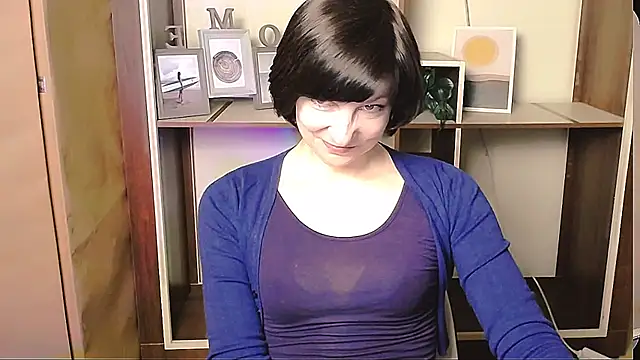  AngeliaFlow  online show from April 28, 8:08 am