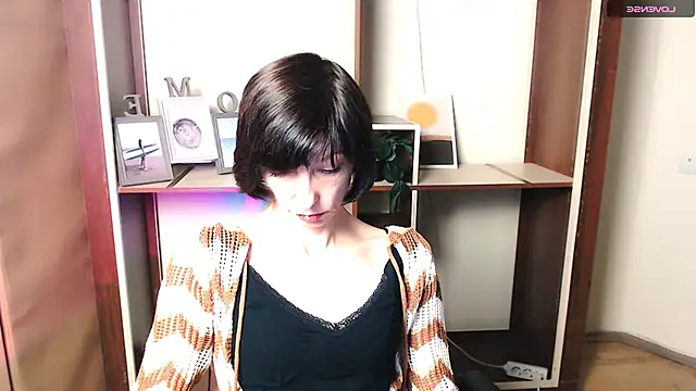  AngeliaFlow  online show from October 30, 8:12 am