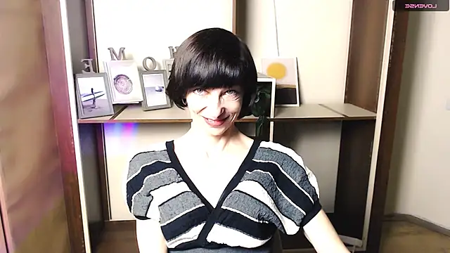  AngeliaFlow  online show from October 29, 7:40 am