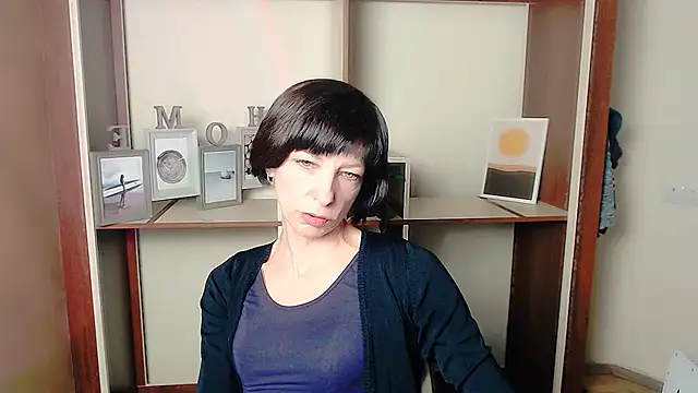 Snapshot of _AngeliaFlow_ chatting on September 27, 6:30 am AngeliaFlow online show from September 27, 6:30 am