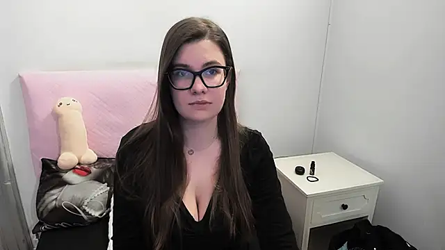 CarolineFlirt online show from March 11, 3:50 pm