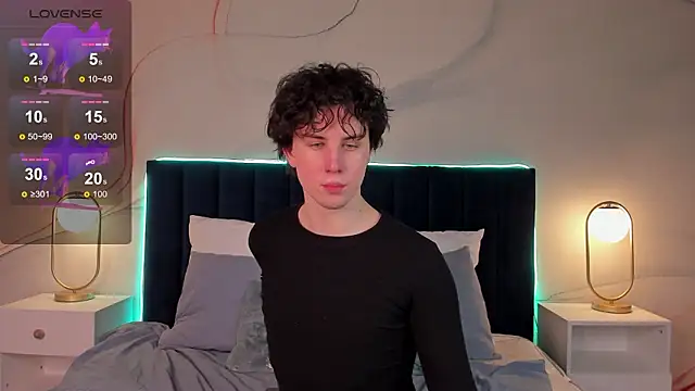 Snapshot of AdrianoAubert chatting on February 26, 11:21 am AdrianoAubert online show from February 26, 11:21 am