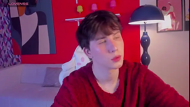 Snapshot of AdrianoAubert chatting on November 22, 3:27 am AdrianoAubert online show from November 22, 3:27 am