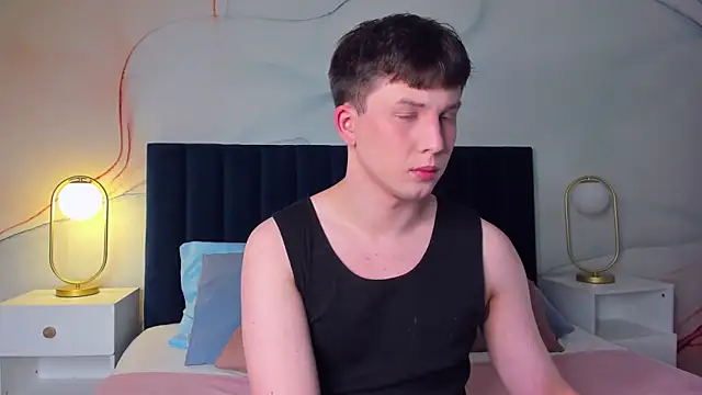 AdrianoAubert online show from September 12, 3:06 am