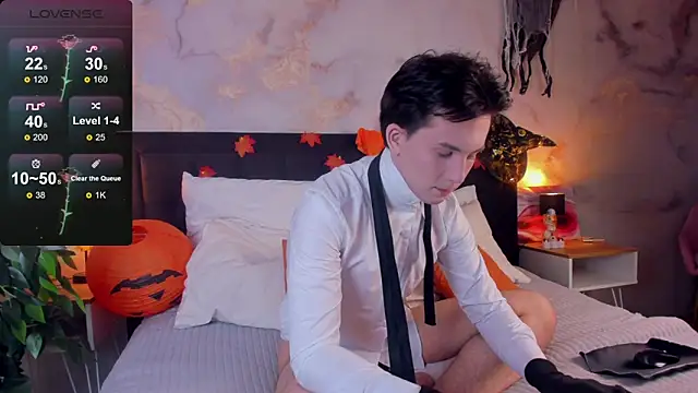 Snapshot of AdrianoAubert chatting on November 5, 10:18 am AdrianoAubert online show from November 5, 10:18 am