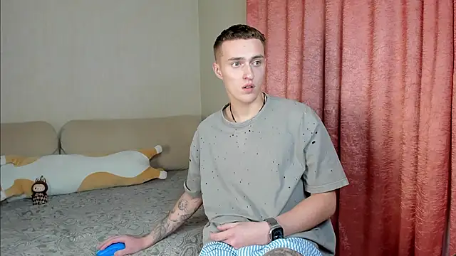 crazybottom99 online show from November 5, 7:17 pm