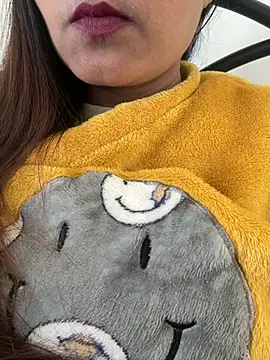 Deepcha1991 online show from March 22, 2:47 pm