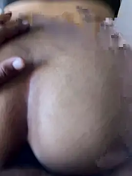 Uncleuncutmushroom online show from November 18, 7:55 am