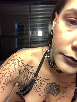 nickelfie online show from May 17, 3:12 pm