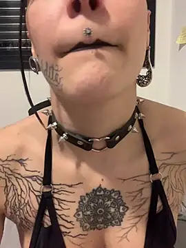 nickelfie online show from June 26, 6:14 pm