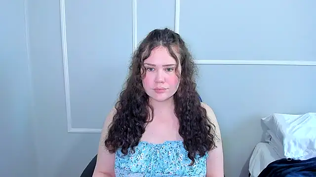  leana  online show from June 8, 5:02 pm