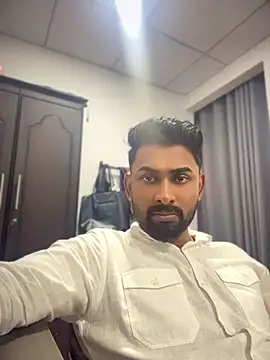 Snapshot of Rishwithr chatting on June 27, 3:45 am Rishwithr online show from June 27, 3:45 am