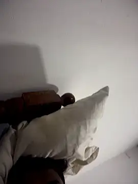 Rishwithr online show from February 11, 4:18 pm