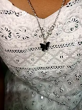 Miss ii0 online show from February 5, 1:37 am