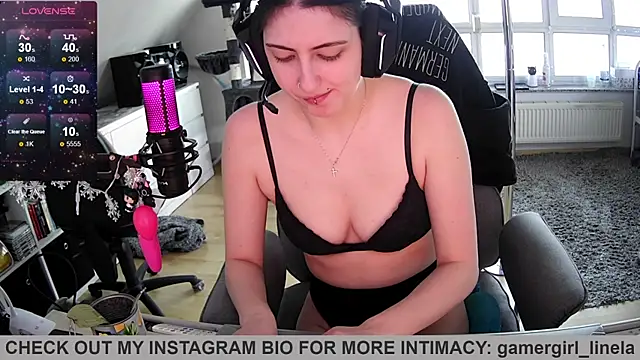 Gamergirl-Linela online show from May 9, 5:05 pm