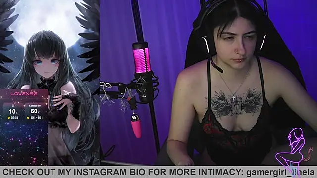 Snapshot of Gamergirl-Linela chatting on January 7, 4:34 pm Gamergirl-Linela online show from January 7, 4:34 pm