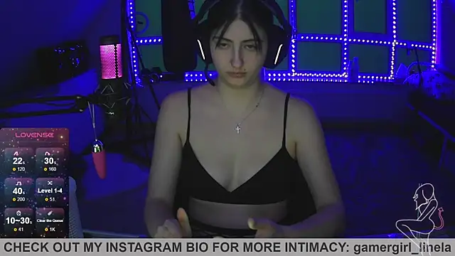 Snapshot of Gamergirl-Linela chatting on September 11, 4:45 am Gamergirl-Linela online show from September 11, 4:45 am
