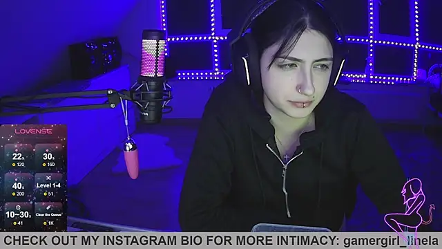 Snapshot of Gamergirl-Linela chatting on September 15, 10:32 pm Gamergirl-Linela online show from September 15, 10:32 pm