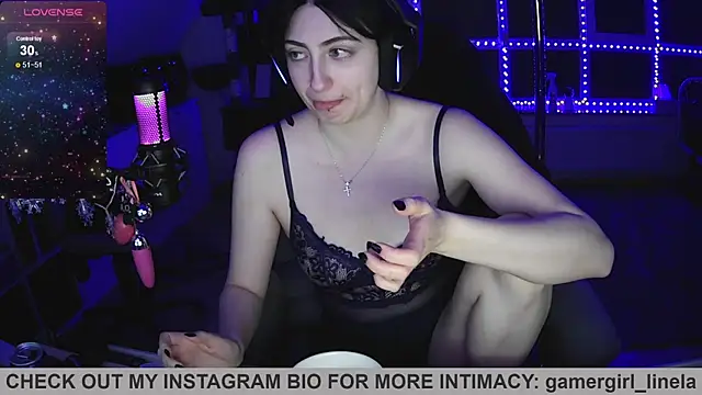 Gamergirl-Linela online show from May 21, 10:18 pm