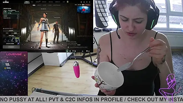 Snapshot of Gamergirl-Linela chatting on March 20, 4:42 pm Gamergirl-Linela online show from March 20, 4:42 pm