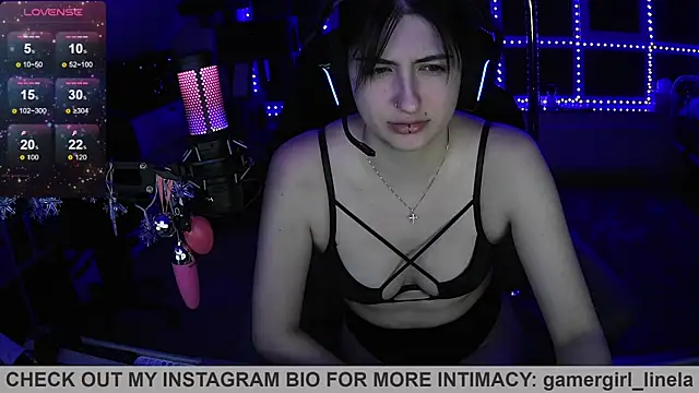 Snapshot of Gamergirl-Linela chatting on July 20, 12:51 am Gamergirl-Linela online show from July 20, 12:51 am