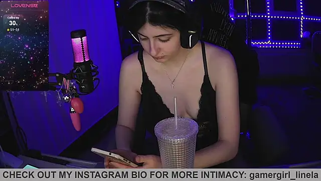 Gamergirl-Linela online show from April 10, 12:39 am