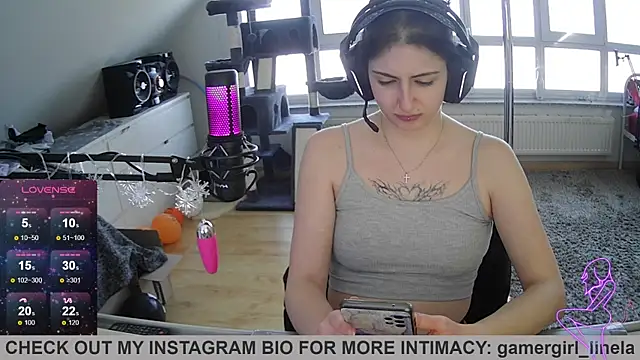 Gamergirl-Linela online show from November 12, 12:09 pm