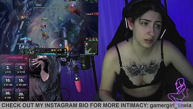 Snapshot of Gamergirl-Linela chatting on January 6, 4:11 pm Gamergirl-Linela online show from January 6, 4:11 pm