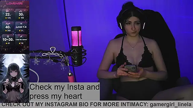 Snapshot of Gamergirl-Linela chatting on January 11, 8:49 pm Gamergirl-Linela online show from January 11, 8:49 pm