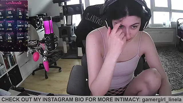 Gamergirl-Linela online show from May 15, 2:48 pm