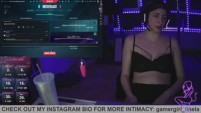 Snapshot of Gamergirl-Linela chatting on October 8, 3:30 am Gamergirl-Linela online show from October 8, 3:30 am